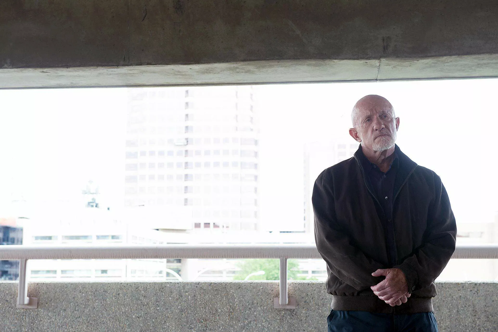 Кадр 1 из сериала Лучше звоните Солу 5 сезон (2020)