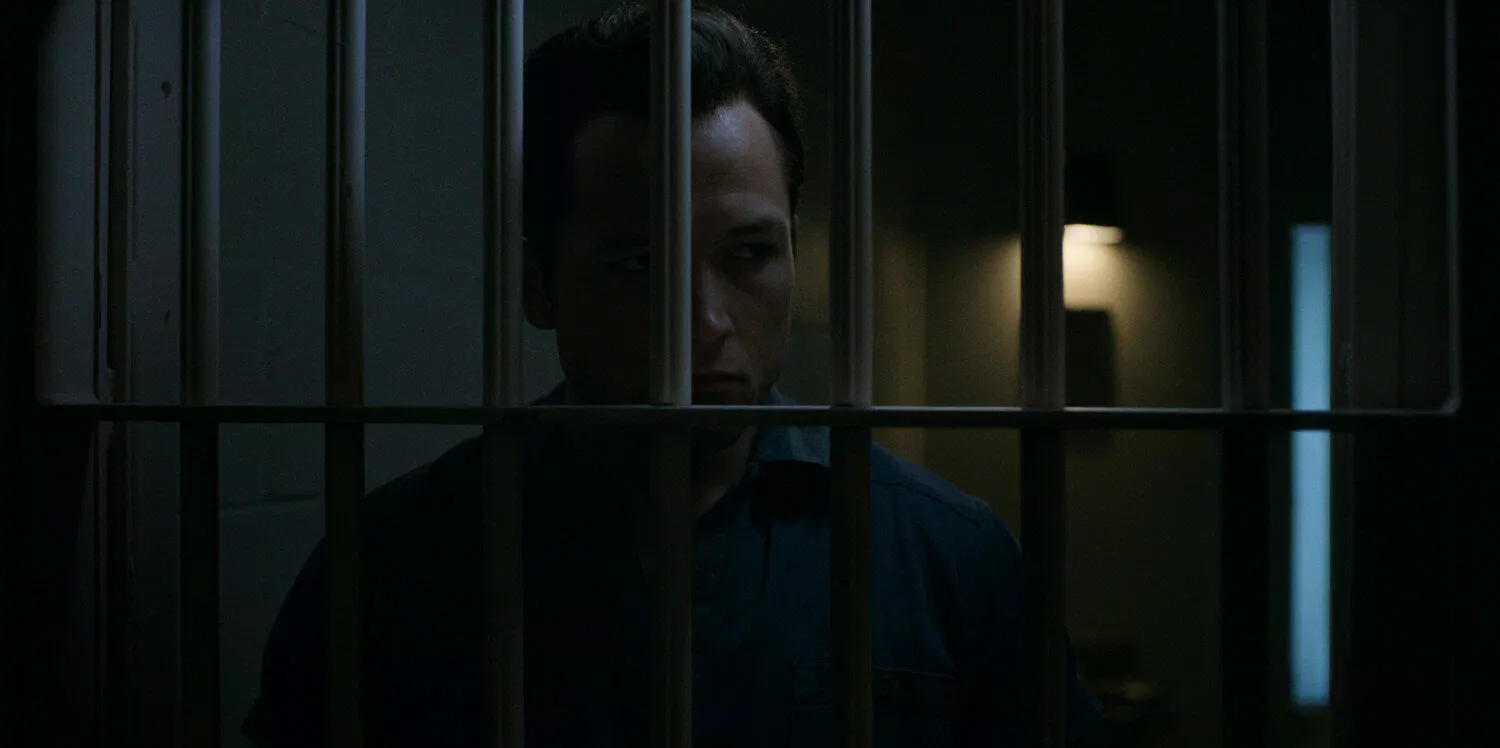 Кадр 2 из сериала Чёрная птица 0 сезон (2022)