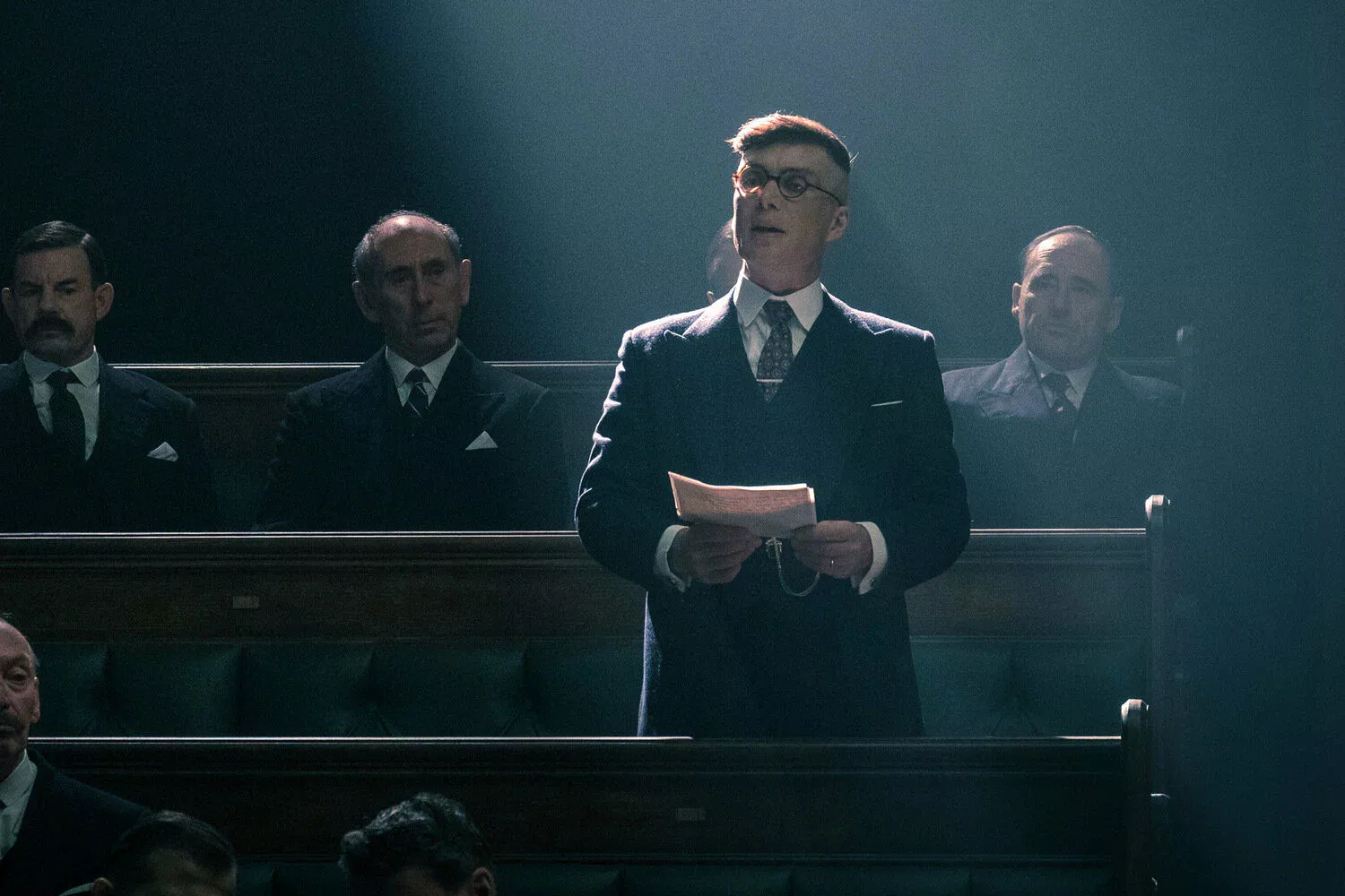 Кадр 3 из сериала Острые козырьки 2 сезон (2014)